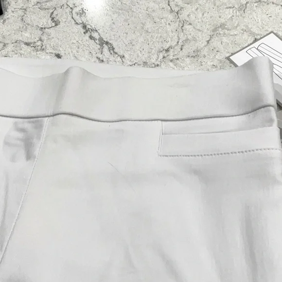 Prophecy women’s while slim fit without zipper, two pockets size 12 - Picture 3 of 15